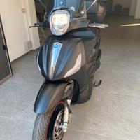 Beverly 300 i.e
