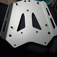 piastra bauletto alluminio givi monokey 