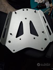 piastra bauletto alluminio givi monokey 