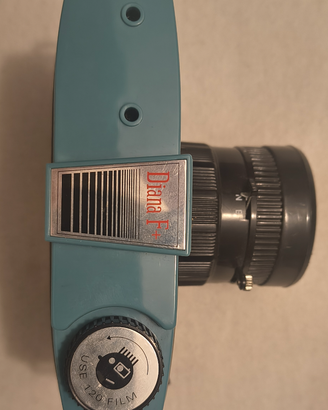 Lomography Diana F+ (Fotocamera Medio Formato 120)