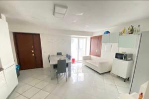 Stanza singola luminosa Napoli centro