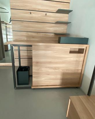 Arredamento vario per negozio