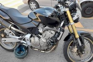 Moto Hornet 600