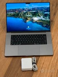 Macbook  M1 PRO 16 pollici