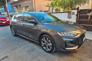 Focus 1.0 ecoboost Hybrid 125 cv ST LINE
