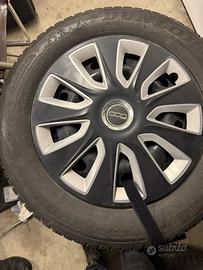 Gomme inv. 215 60 16  con cerchi  Fiat 500L