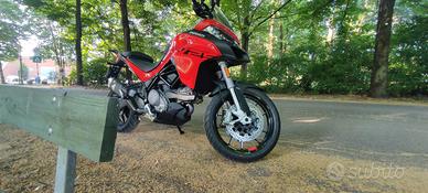Ducati multistrada V2S