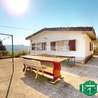 VILLETTA CON CORTILE PRONTA PER TE!
