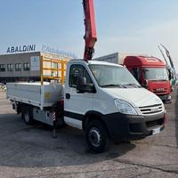 Iveco daily 65-180 gru e cassone fisso
