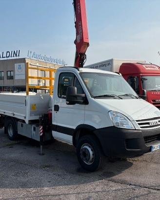 Iveco daily 65-180 gru e cassone fisso
