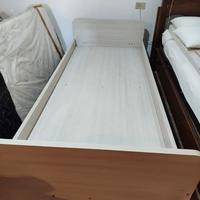 Letto singolo e materasso