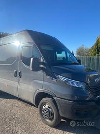 Iveco 35C18