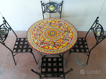 Tavolo in pietra lavica  da 90cm rotondo e sedie