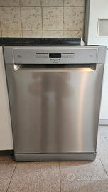lavastoviglie libera Hotpoint Ariston