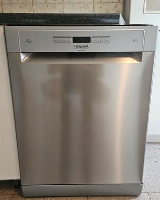 lavastoviglie libera Hotpoint Ariston
