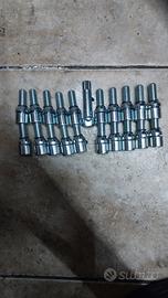 bulloni flottanti  m12x1,25