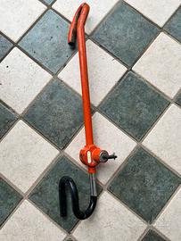 Bloccasterzo e pedale