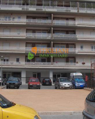 Locale commerciale, centro - Isernia
