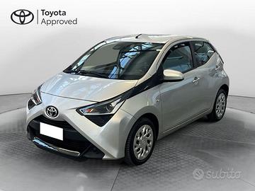 Toyota Aygo Connect 1.0 VVT-i 72 CV 5 porte x...