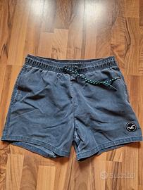 Costume Hollister mare