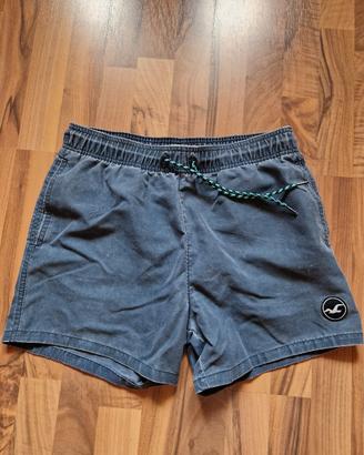 Costume Hollister mare