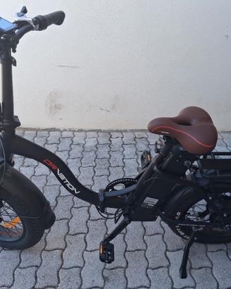 Bici elettrica pieghevole