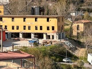 Struttura di 700 mq da ristrutturare