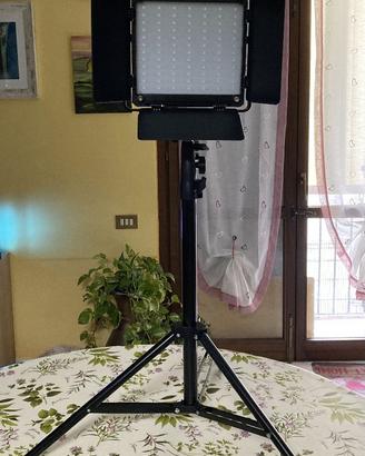 GVM 800D Luci Led Video 40W RGB