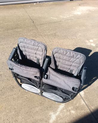Passeggino gemellare  marca brevi