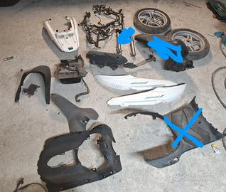 ricambi Yamaha xenter 150