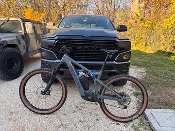 Focus jam2 emtb TG/L doppia batteria doppie gomme