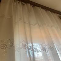 Tenda in cotone porta finestra ricamata Urbania