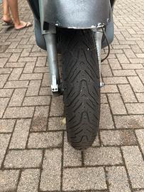 Beverly 250s ie