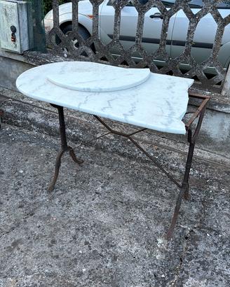 Tavolino in ferro e marmo