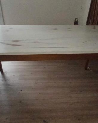 tavolo da ristorante o attività ricettiva 