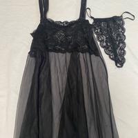 Babydoll con perizoma di pizzo nero