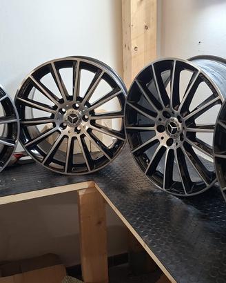 CERCHI IN LEGA ORIGINALI AMG MERCEDES R19 BORBET