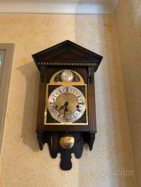 Orologio a pendolo da parete