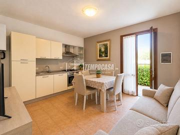 Ampio bilocale con ingresso indipendente e posto a