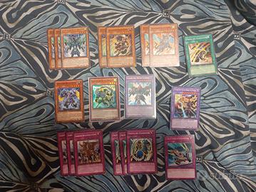 lotto carte di Yu-Gi-Oh gladiatore bestia 