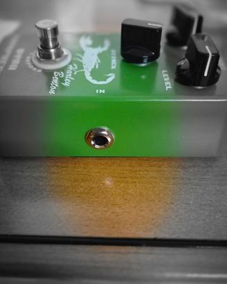 Pedale per chitarra acustica