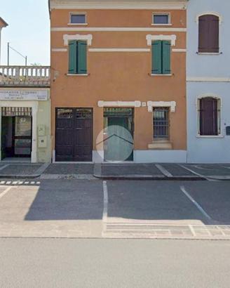 NEGOZIO A CASTELBELFORTE