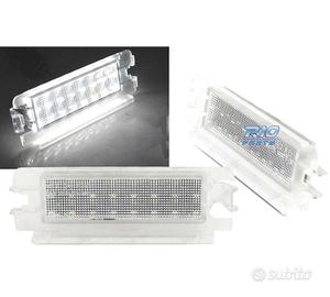 LUCI TARGA A LED RENAULT CLIO II 01-04 DACIA LOGAN