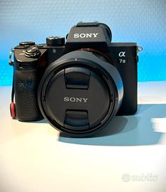 sony a7 III e obiettivo sony 35mm