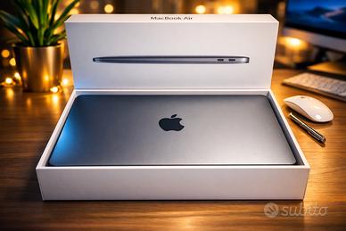 MacBook Air 13’ Retina i5  SOLO 200 cicli ricarica