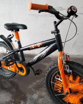 Bicicletta Adventure bambino con rotelle