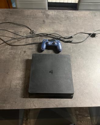 PlayStation 4 slim 500 gb + controller