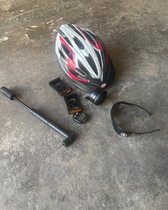 Vari atrezzi da bicicletta