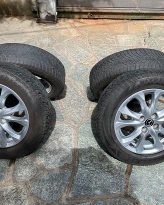 Set di 4 cerchi in lega per Mazda 2 DJ 2016