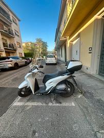 Honda SH 150i ABS 2022 – 30.000 km